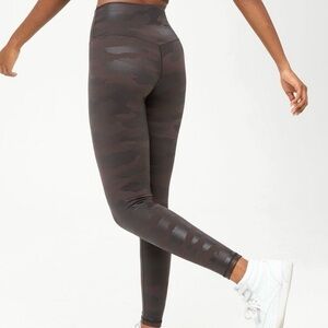 Aerie Offline Real Me 7/8 High Waisted Brown Shimmer Camo Leggings Size L